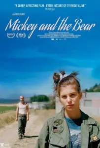 Микки и медведь (фильм 2019)